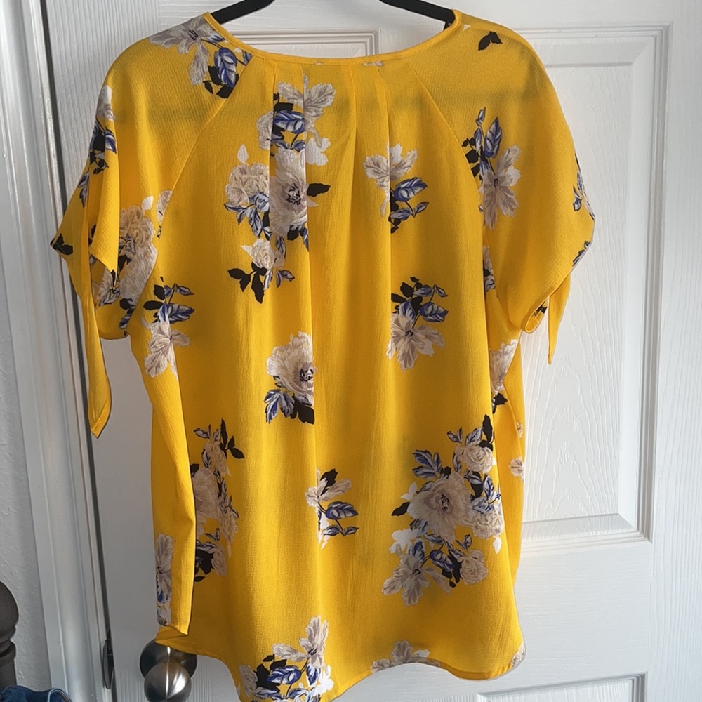 Size 1X Ava & Viv top - Picture 5 of 6